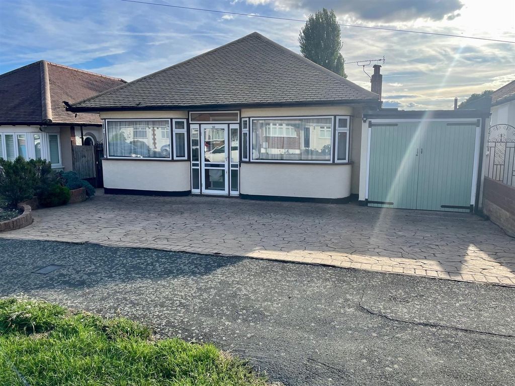 Property photo 1 of 13 62 Sunnybank Rd Front.Jpg