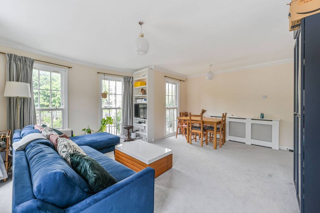 Property photo 3 of 9