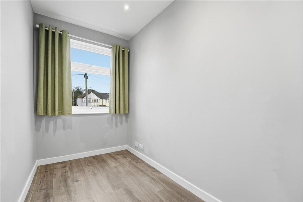 Additional image 14 of 3 bed end terrace house for saleSaxon Avenue, Feltham TW13