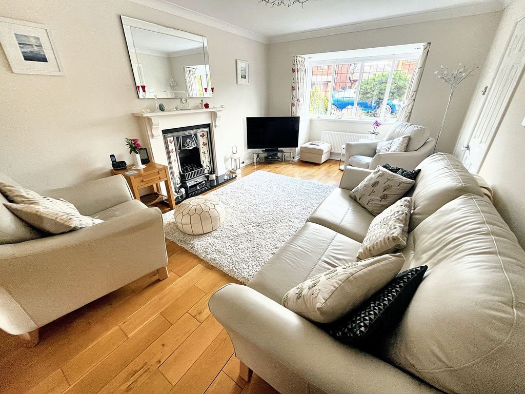 Property photo 3 of 38