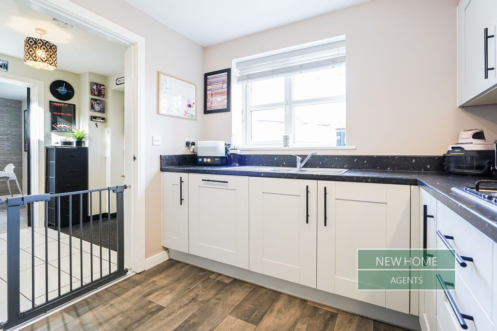 Property photo 3 of 33 Photo 31