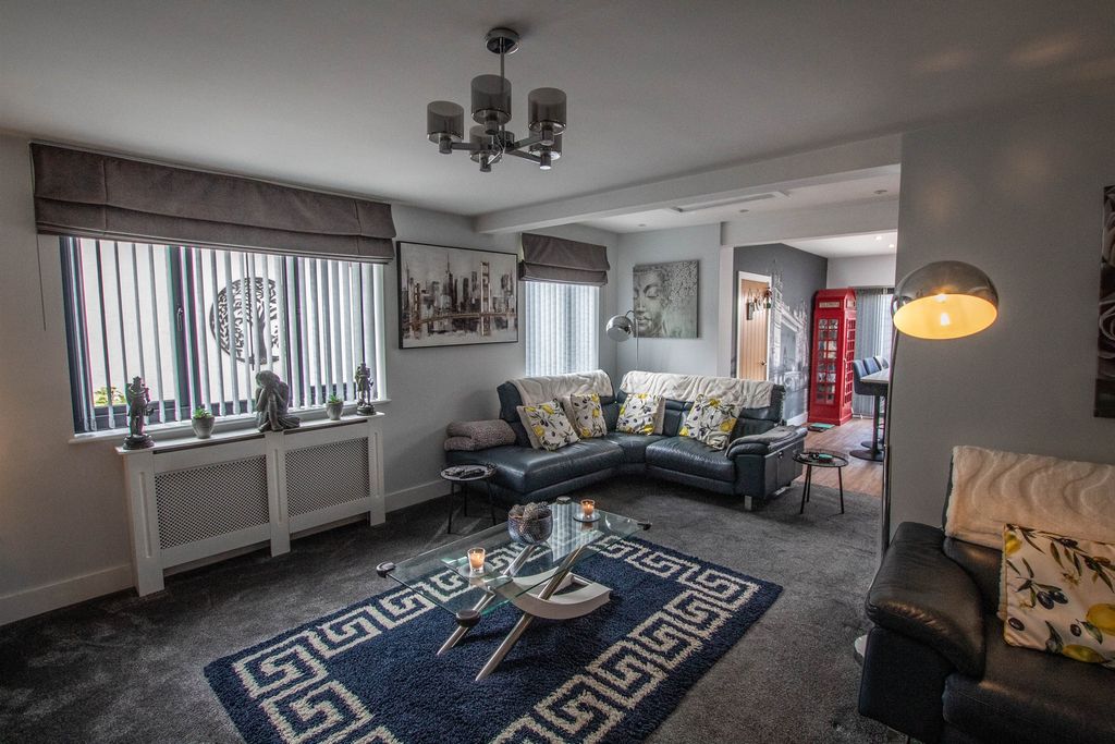 Property photo 3 of 26 Bedroom 2