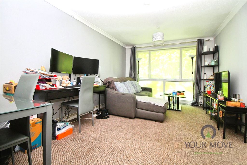 Property photo 3 of 8 Picture No. 10
