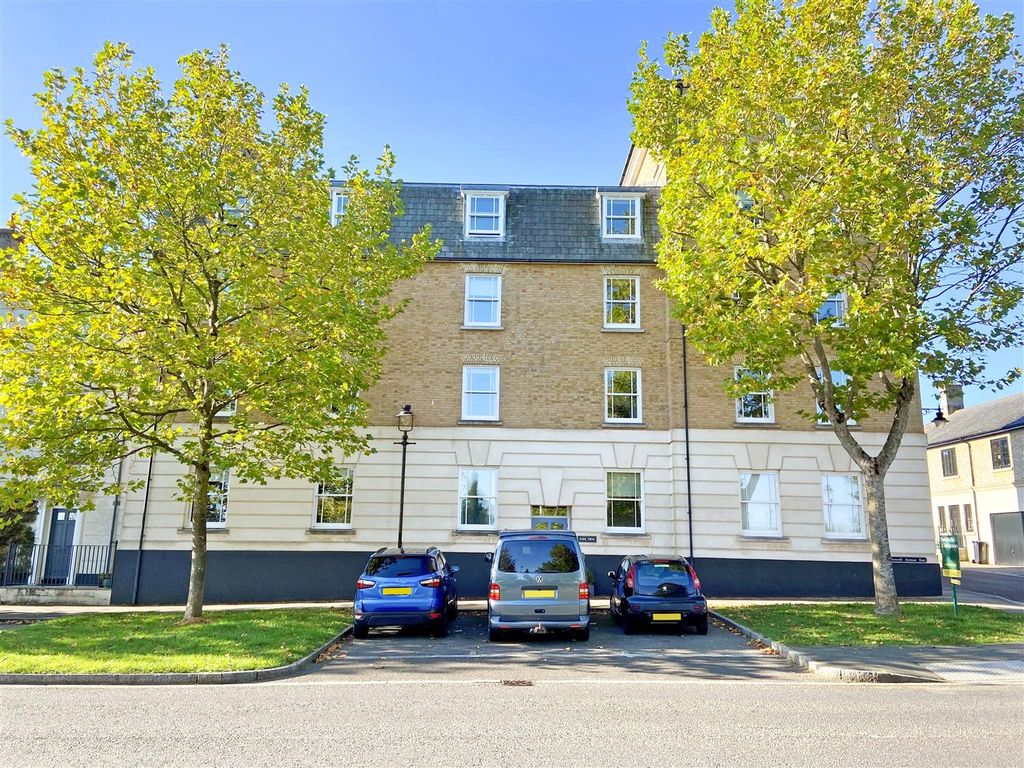 Property photo 1 of 18 Park View