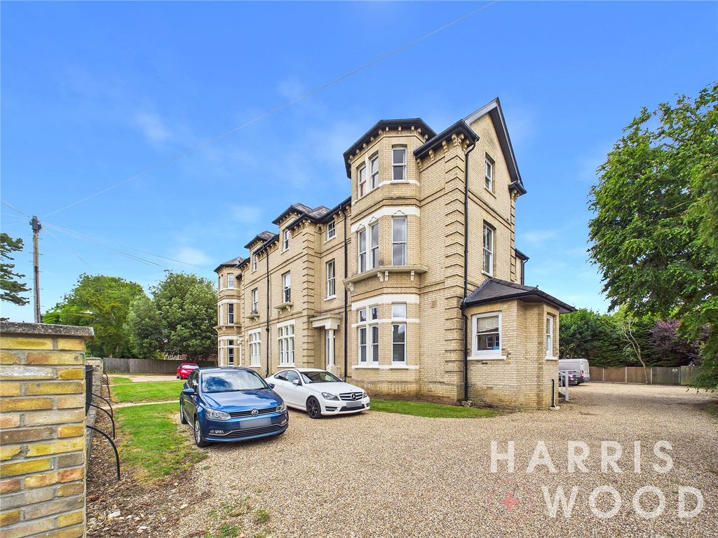 Property photo 1 of 17 Picture No. 01
