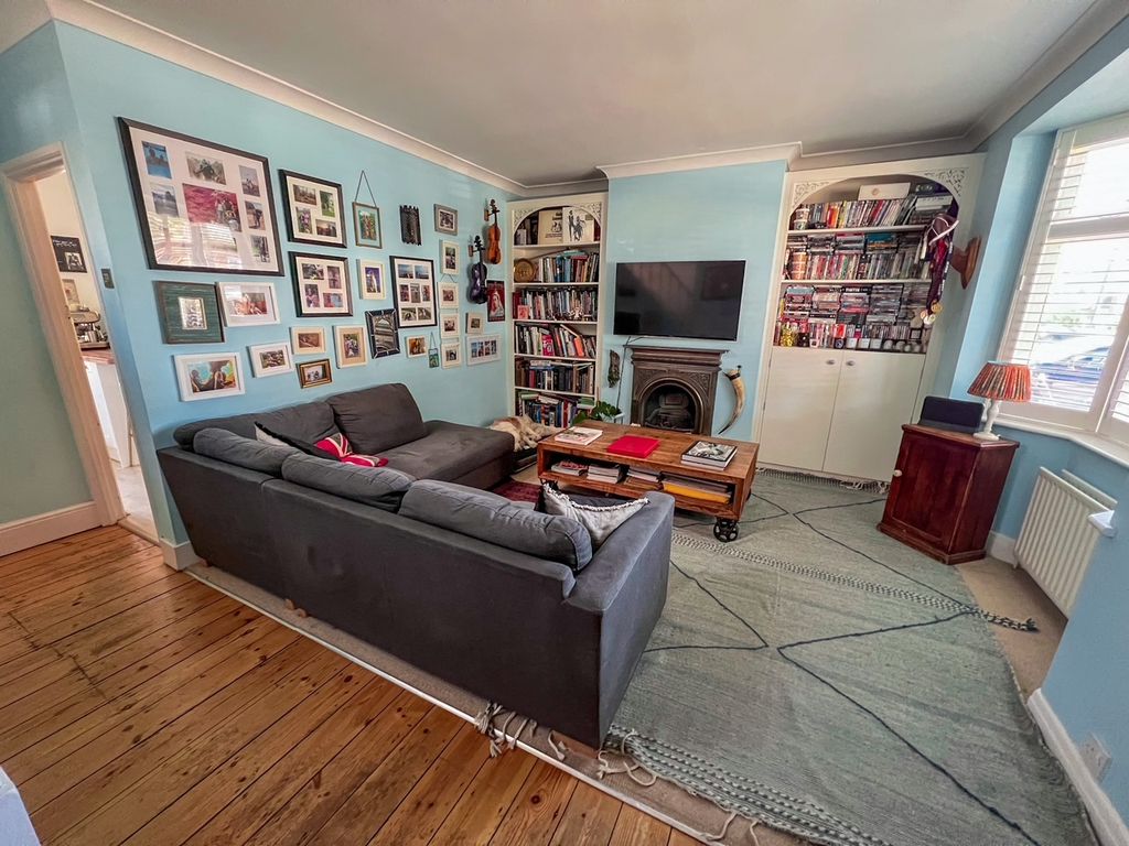Property photo 3 of 30