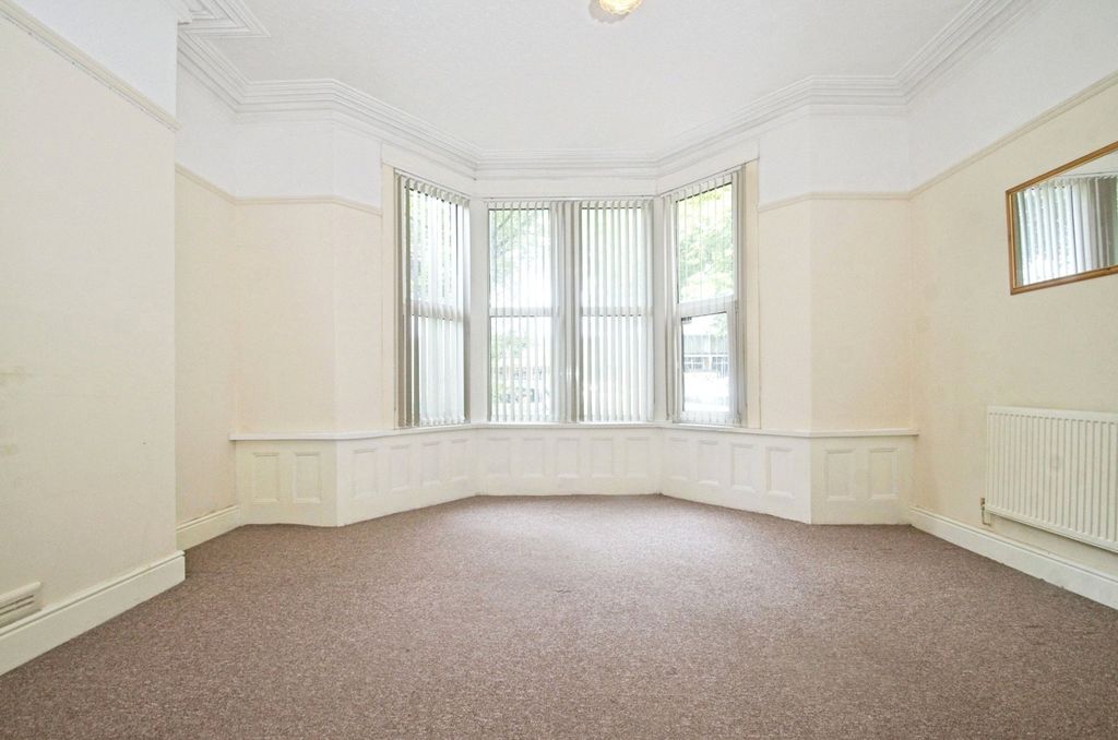 Property photo 2 of 18 Photo