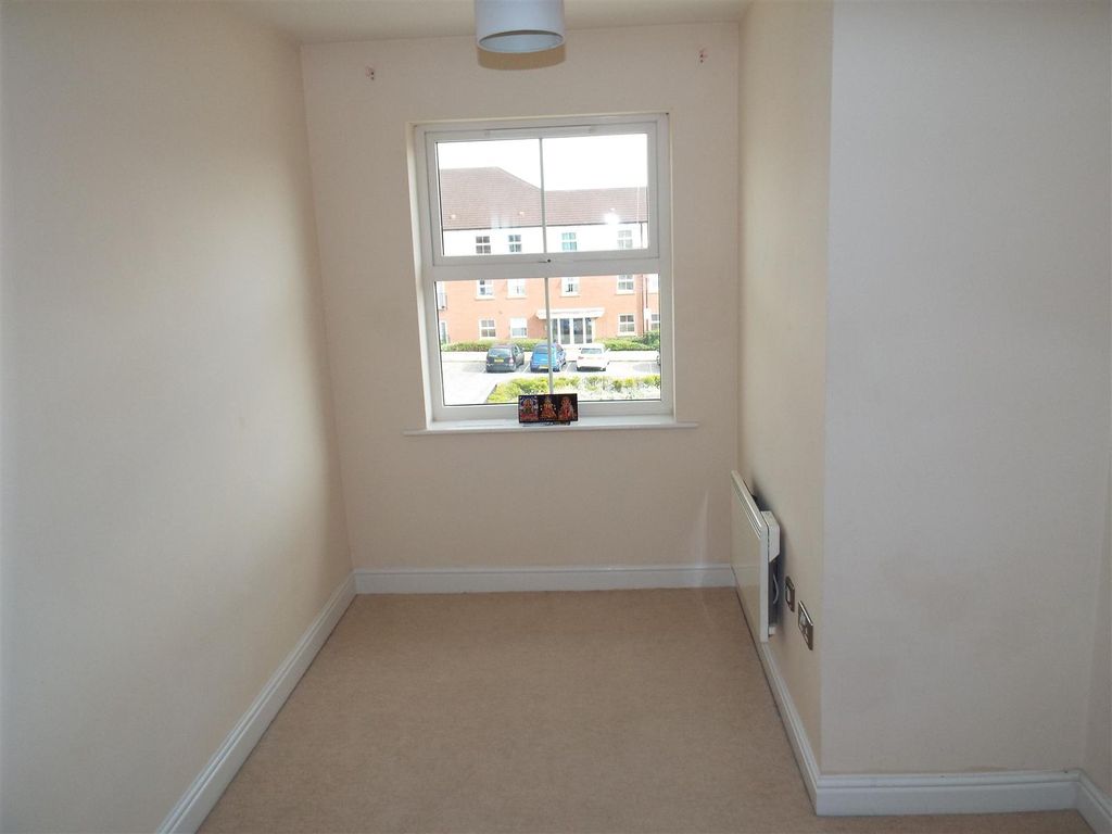 Property photo 2 of 7 Bedroom 2