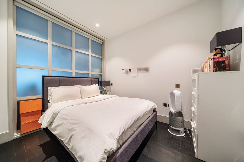 Property photo 3 of 12 Picture No. 02