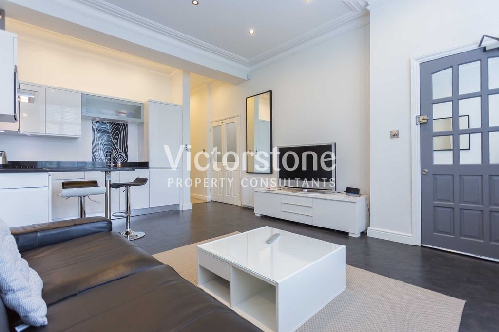 Property photo 2 of 9 4088622