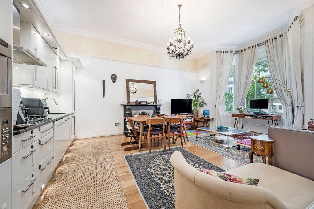 Property photo 2 of 9