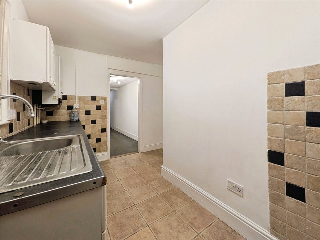 Property photo 2 of 8 Picture No. 01