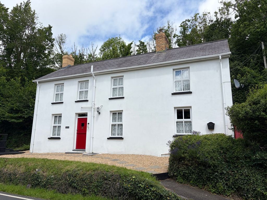 Property photo 1 of 28