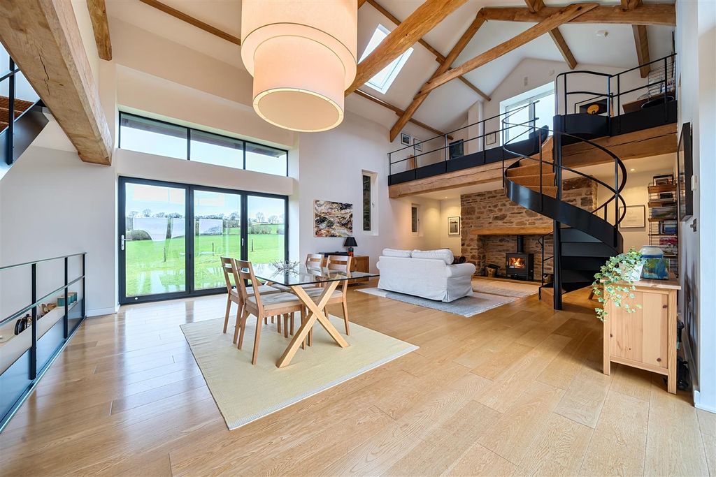 Property photo 2 of 24 1418685-9-699c5Bb2E28c2.Jpg