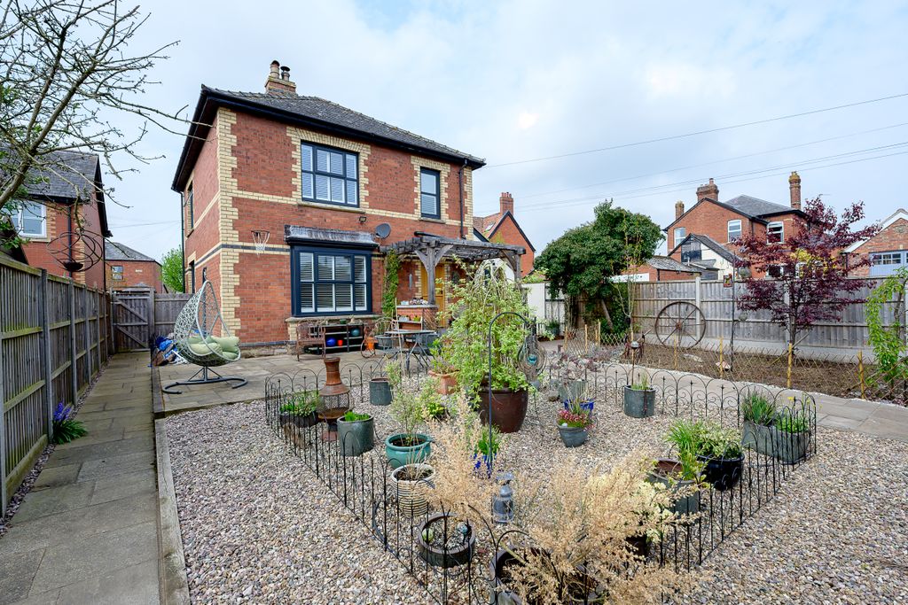 Property photo 1 of 22 The Shrubbery-44