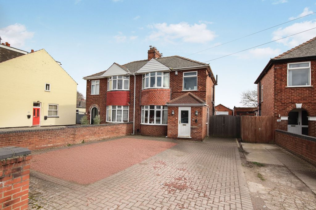 Property photo 1 of 4