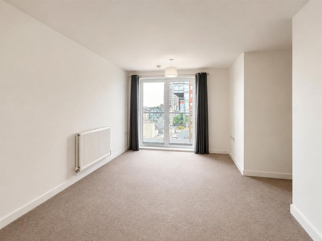 Property photo 2 of 7 Coopers Estate Agents