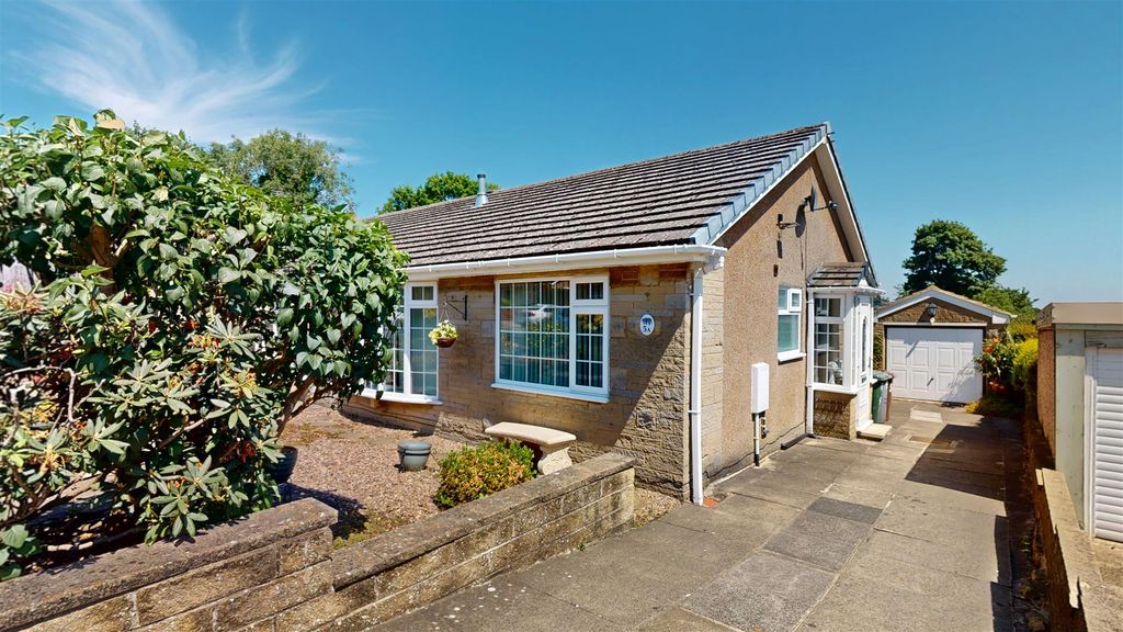 Property photo 1 of 10 External