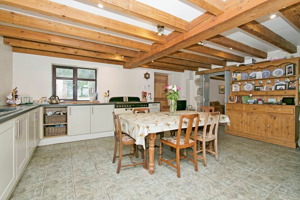 Property photo 3 of 20 Photography