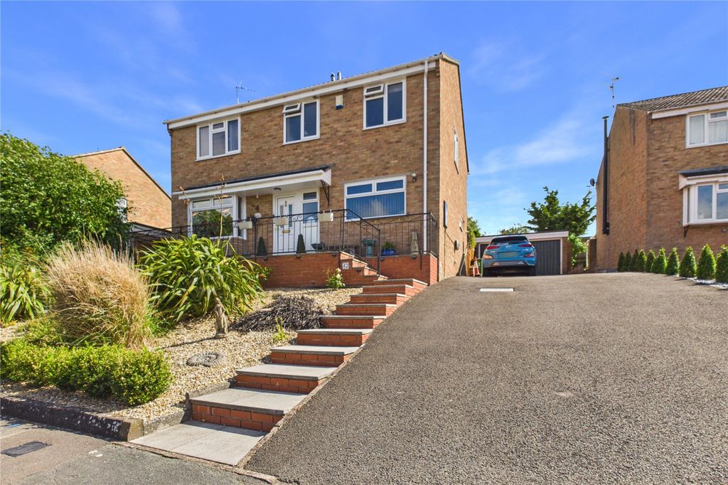 Property photo 1 of 32 Picture No. 33