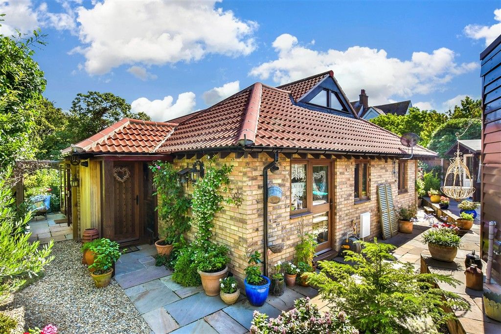 Property photo 3 of 20 Front Elevation