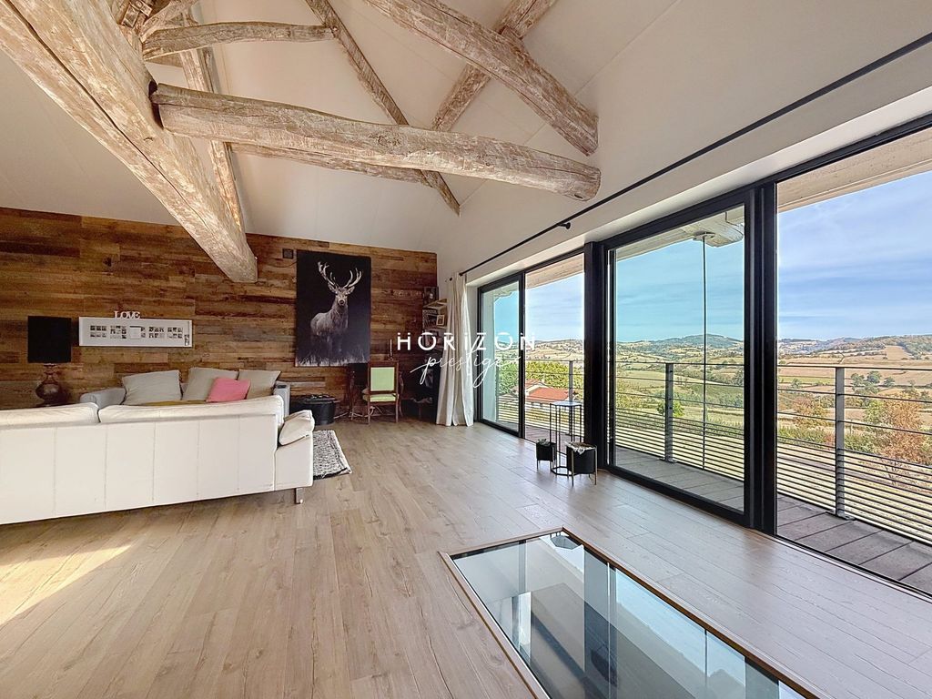 Property photo 1 of 30 St Pierre Le Vieux: 460 m² Property Complex, 7 Bedrooms, 7,900 m² Of Land