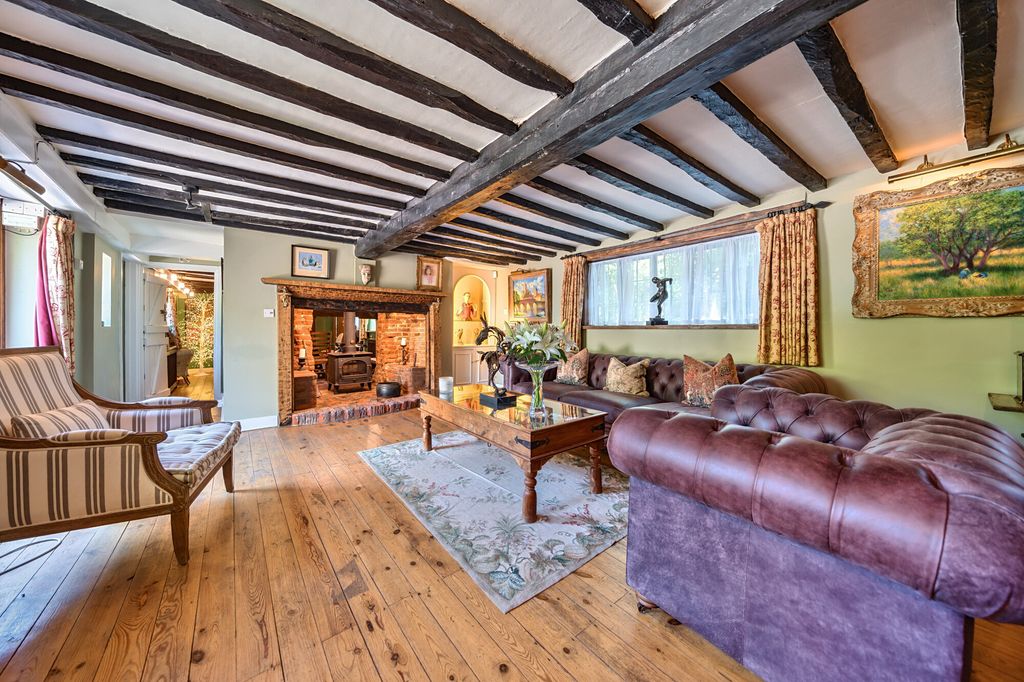 Property photo 3 of 11
