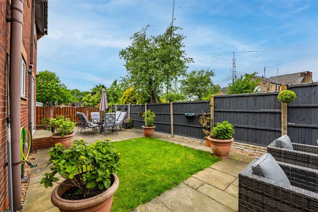 Property photo 3 of 38 15B Wayside Court-12.Jpg