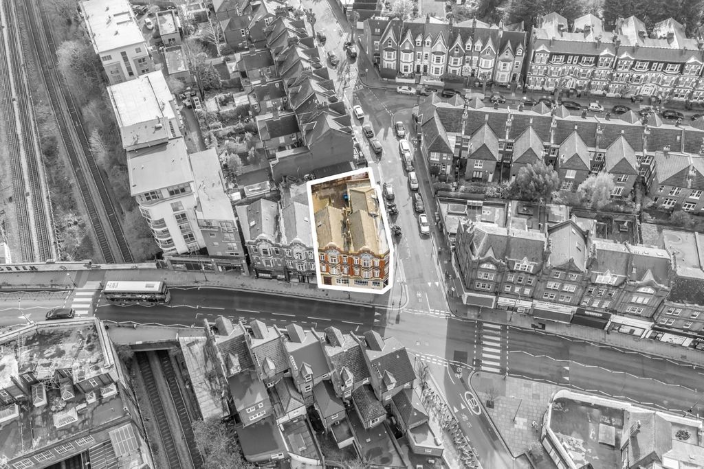 Property photo 2 of 18