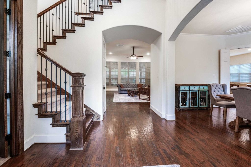 Property photo 2 of 27 <Alttext/>