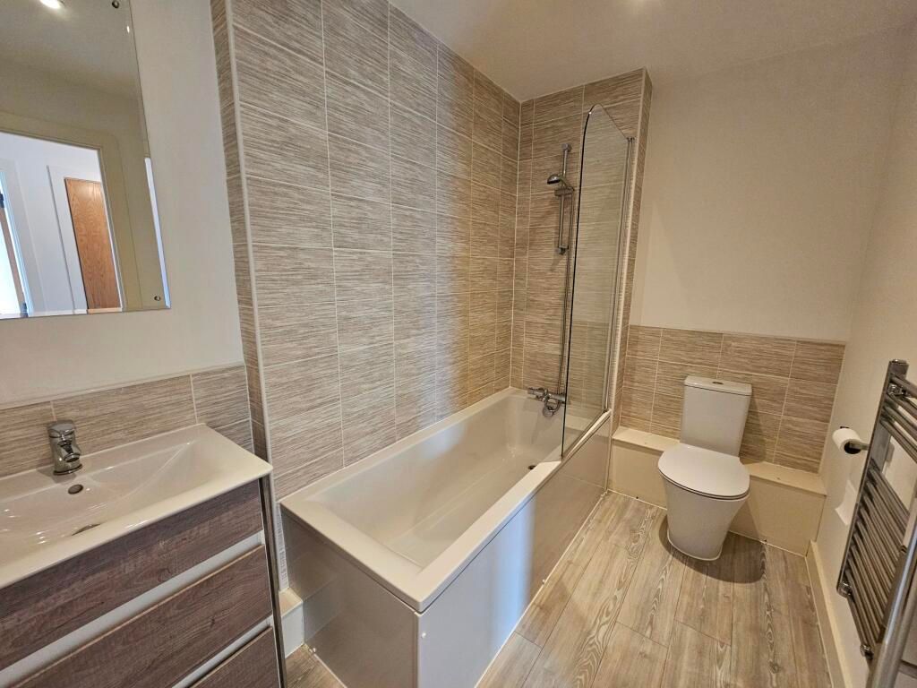 Property photo 2 of 6