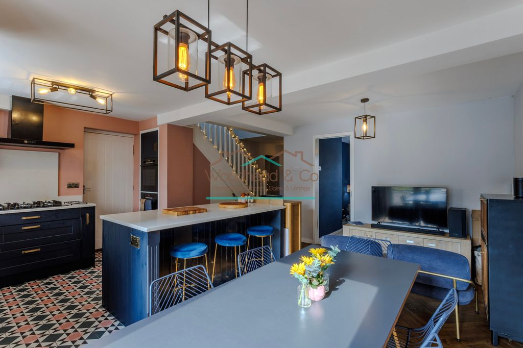 Property photo 2 of 18 FM4A9808-Hdr