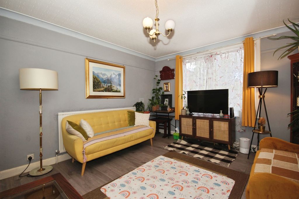 Property photo 3 of 14 Pbox-Img.Jpg