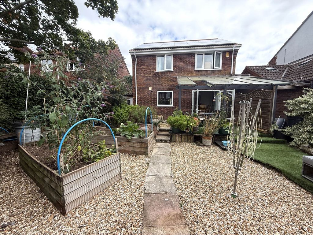 Property photo 3 of 13
