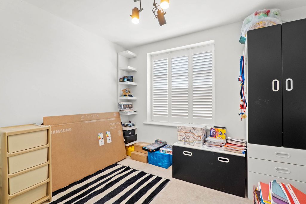 Additional image 8 of 3 bed flat for saleApartment 16, Parian House, Princes Drive, Diglis, Worcester. WR1