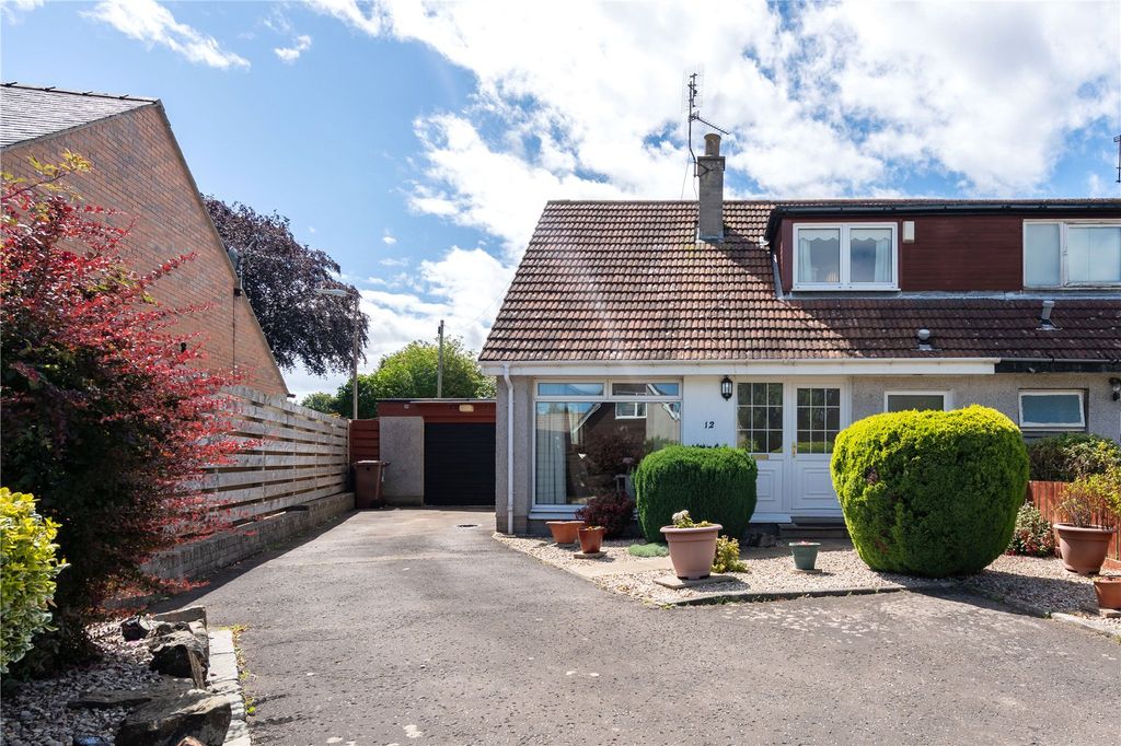 Property photo 1 of 25 Churchway