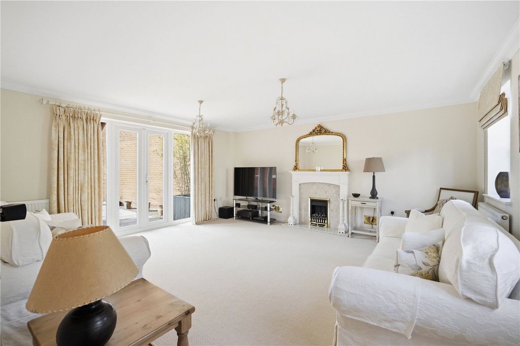 Property photo 2 of 29 Picture No. 05