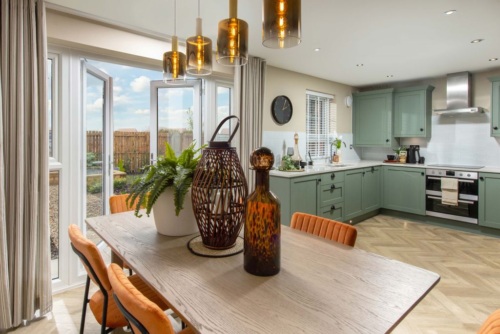 Property photo 2 of 8 Knights Gate, The Kingsley