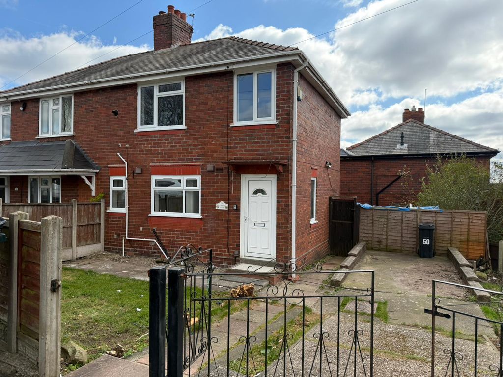 Property photo 1 of 16 3 Bedroom Semi-Detached To Let