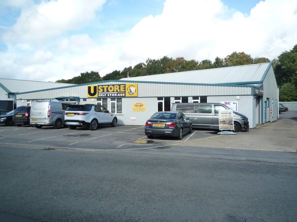 Property photo 1 of 4