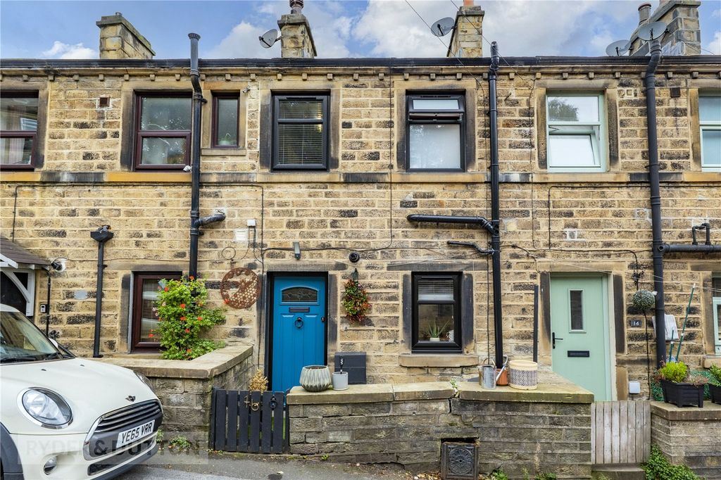 Property photo 1 of 22 Front External