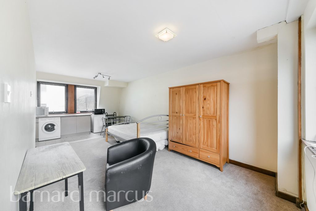 Property photo 1 of 8 Image