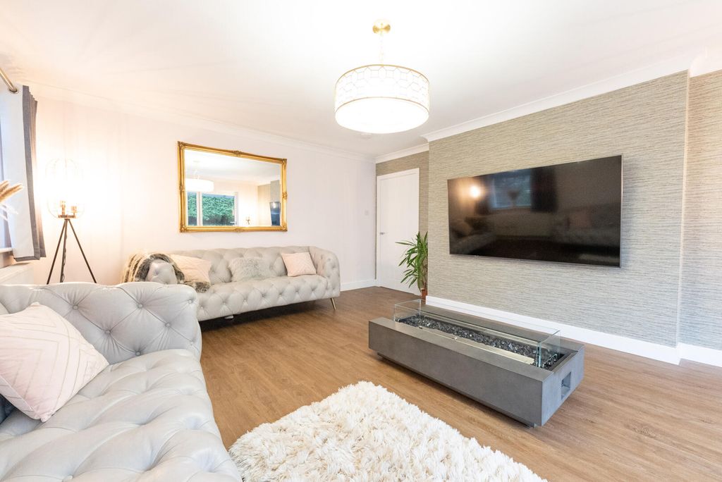 Property photo 3 of 48 Living Room