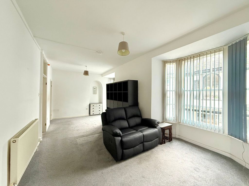 Additional image 4 of 1 bed flat for saleLower Market Street, Penryn TR10