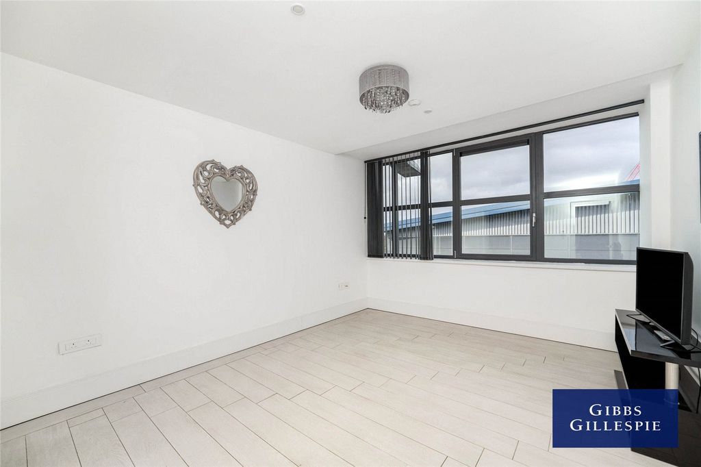 Property photo 3 of 11 Picture No. 05