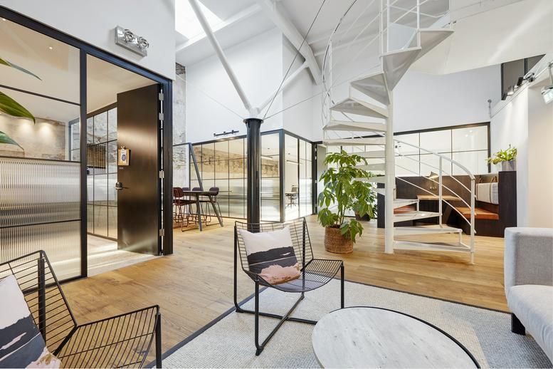 Property photo 2 of 35