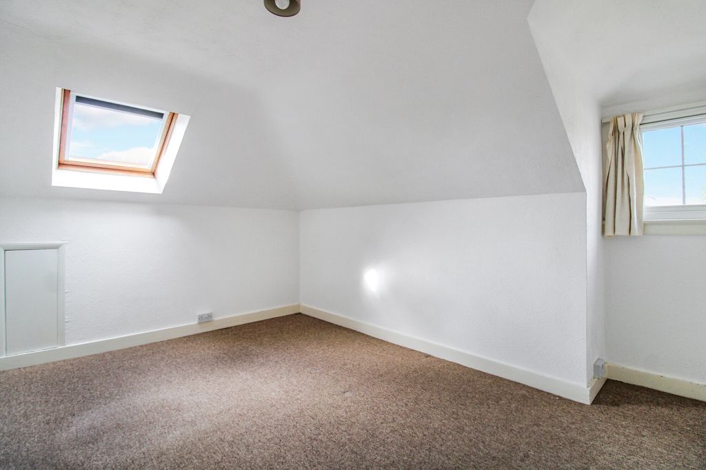 Property photo 2 of 4