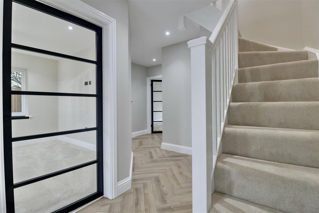 Property photo 2 of 21 Hall