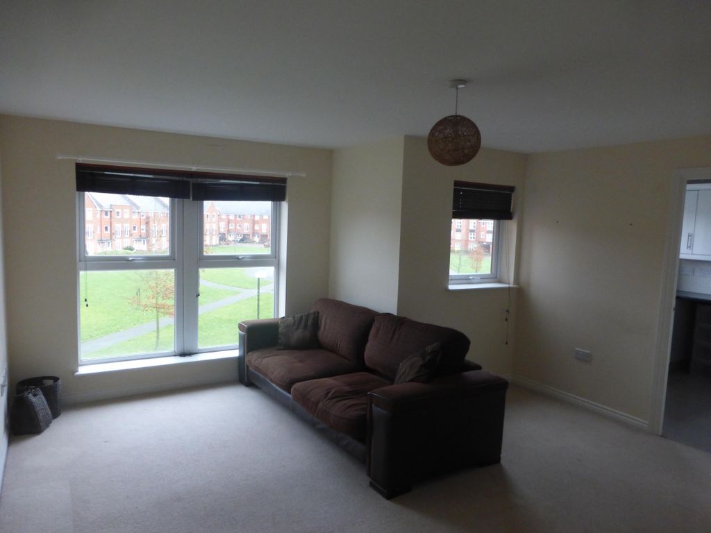 Property photo 3 of 8 Living Room