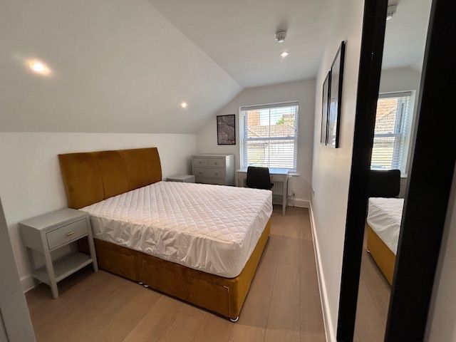 Property photo 1 of 5 Bedroom